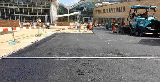 Umgebung und Strassenbau